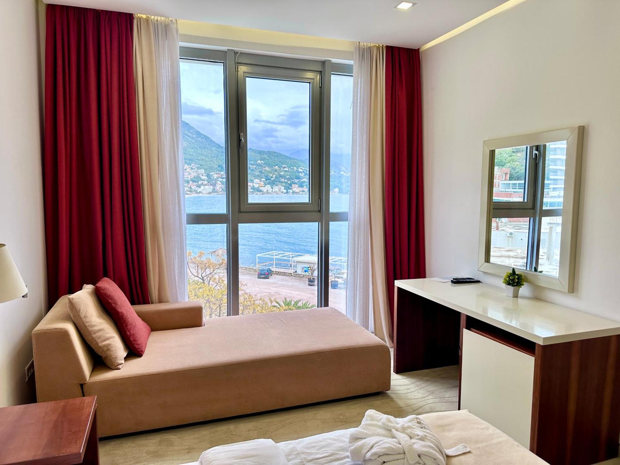 Hotel Porto Sole ซูโตมอเร ภายนอก รูปภาพ